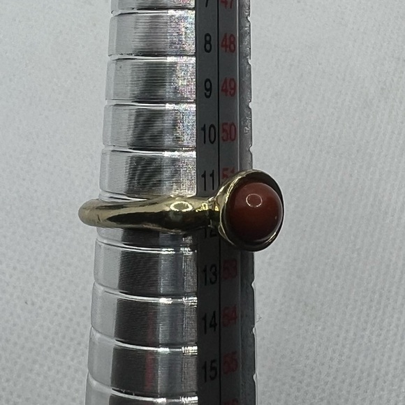 Gold Ring‎ with Red Stone - Picture 4 of 4